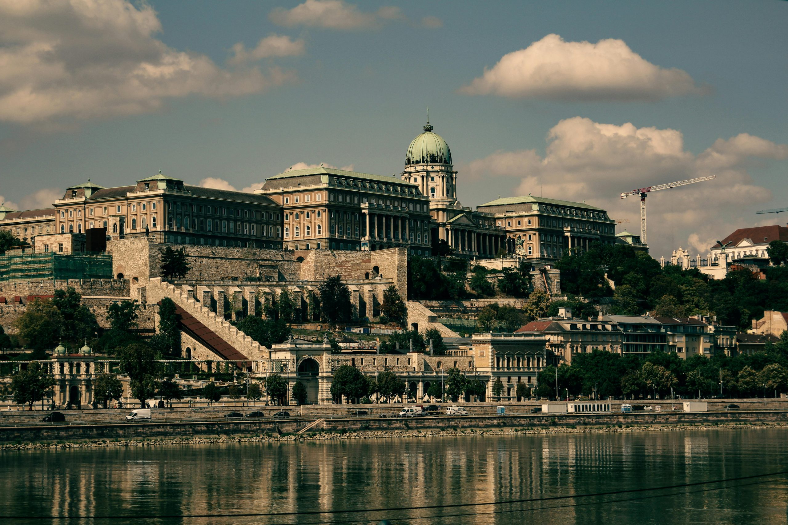 30 Perc: Egyedi Perspektíva Budapest Szívére Riksával! 30 Perc: Egyedi Perspektíva Budapest Szívére Riksával!